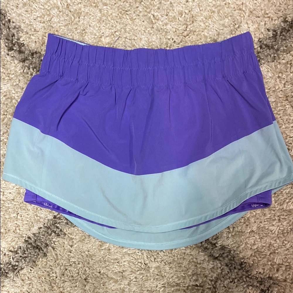 3009 -Lululemon Run: Breeze By Skirt
Power Purple / Aquamarine
